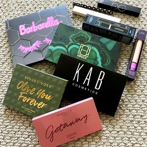 Makeup lot - 5 eye shadow pallets